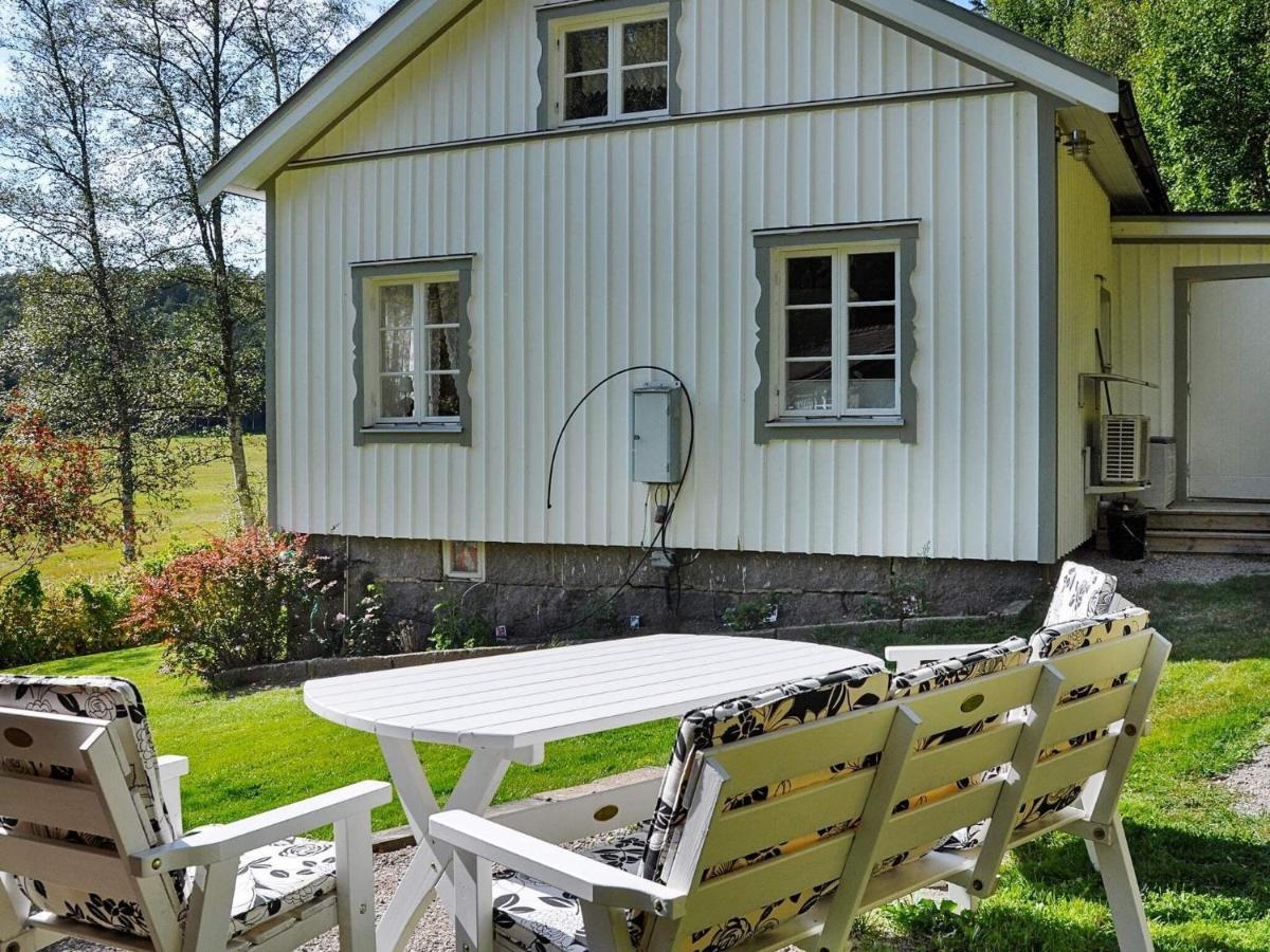 6 Person Holiday Home In Str Mstad Strömstad Extérieur photo
