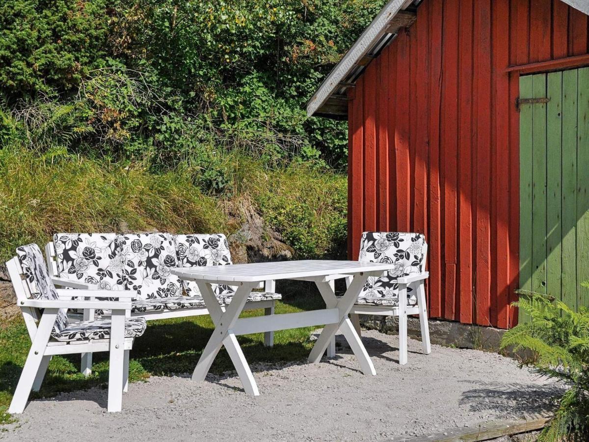 6 Person Holiday Home In Str Mstad Strömstad Extérieur photo