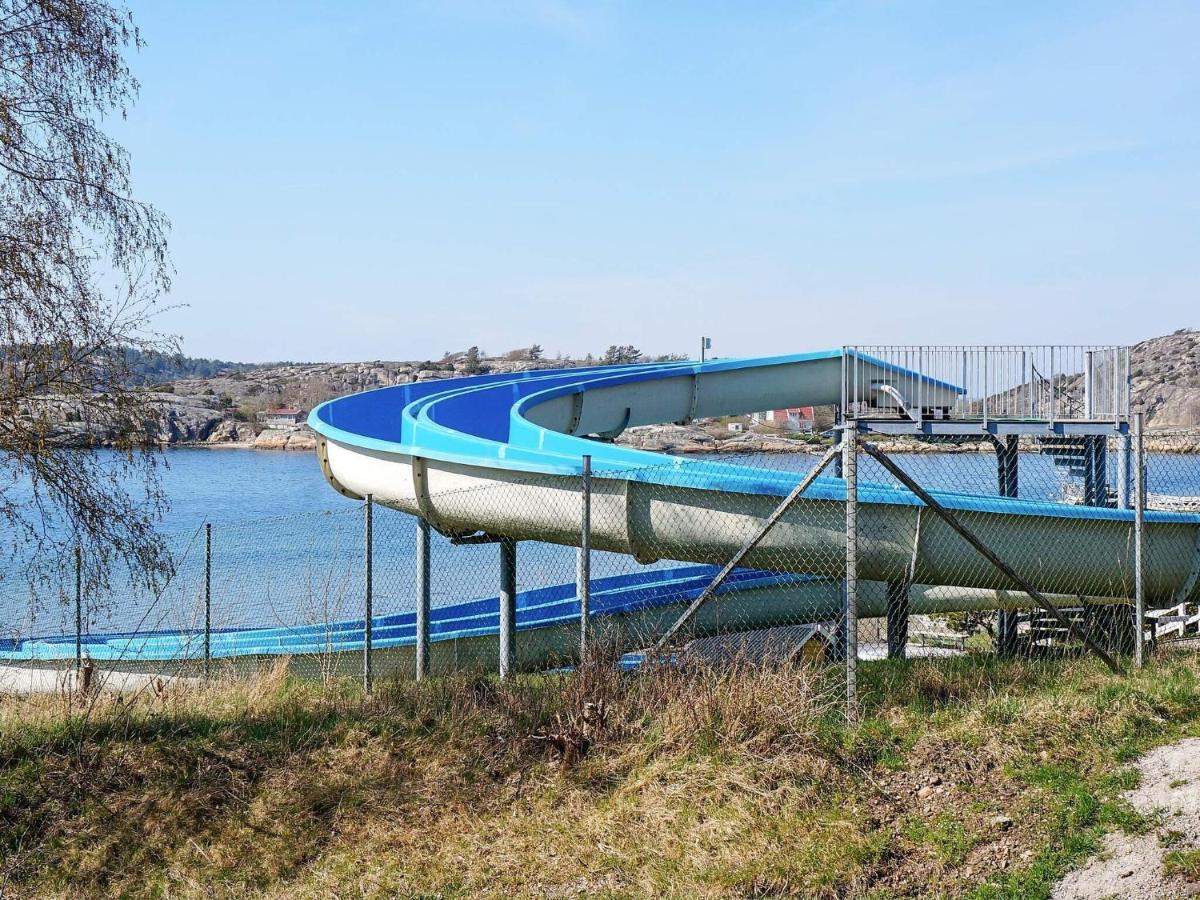 6 Person Holiday Home In Str Mstad Strömstad Extérieur photo